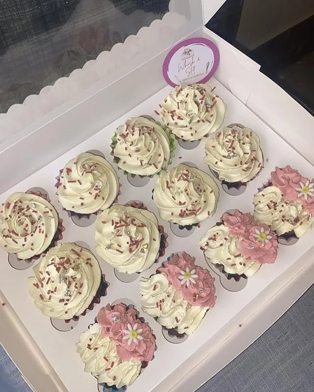 Cupcakes box with vanilla and strawberry flavors and beautiful presentation - Mixed Flavor Cupcakes Karachi By Whisk And Sift